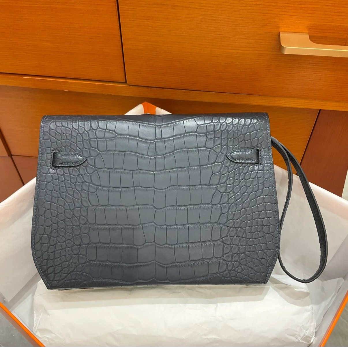 Kelly Depeches 25 American crocodile leather  ♦️Graphite Gray