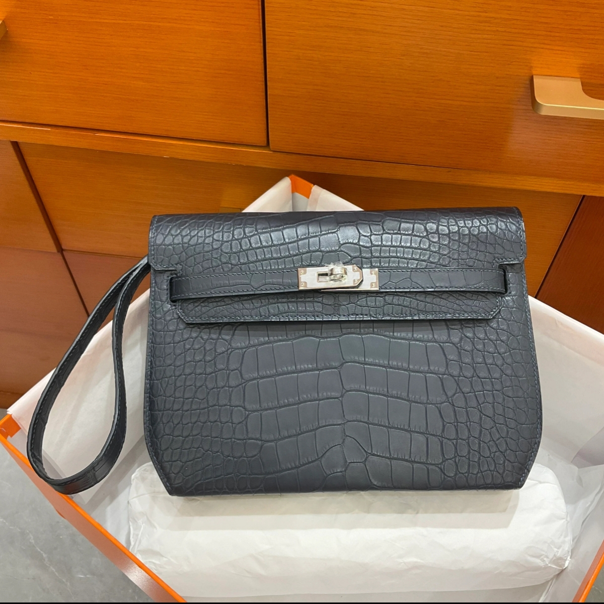 Kelly Depeches 25 American crocodile leather  ♦️Graphite Gray